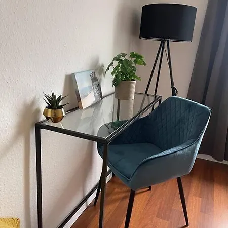 Modern 4 Zi Netflix, Wifi, Parken Casaluna85 Floha