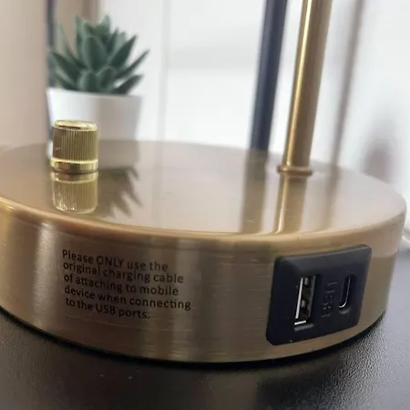 Modern 4 Zi Netflix, Wifi, Parken Casaluna85 * Floha