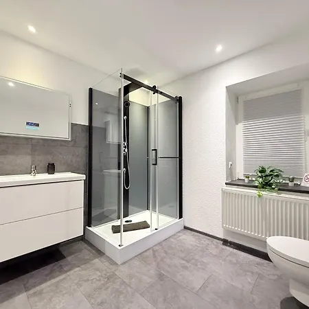 Modern 4 Zi Netflix, Wifi, Parken Casaluna85