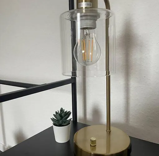 Modern 4 Zi Netflix, Wifi, Parken Casaluna85 * Floha