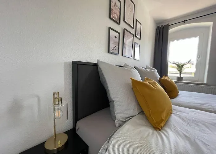 Modern 4 Zi Netflix, Wifi, Parken Casaluna85 Floha