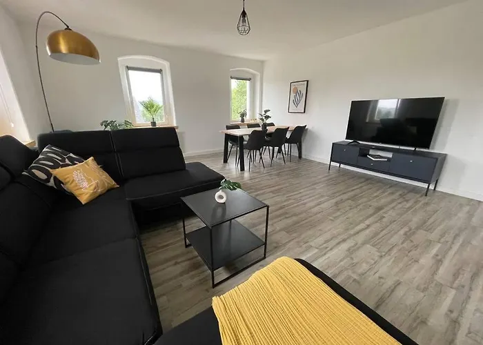 Modern 4 Zi Netflix, Wifi, Parken Casaluna85 Floha