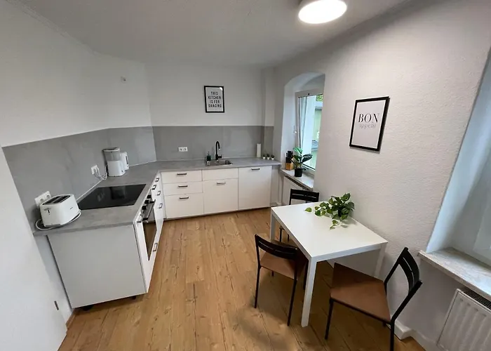 Modern 4 Zi Netflix, Wifi, Parken Casaluna85 *