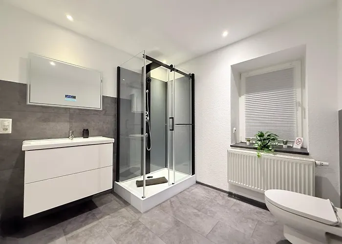 Modern 4 Zi Netflix, Wifi, Parken Casaluna85